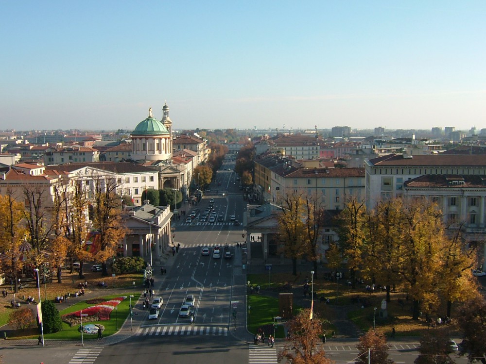 a photo of a city